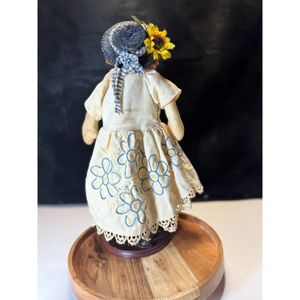 Vtg Judy Hutchins Primitive Prairie Rag Doll Signed Handmade Folk Art  Stand 14